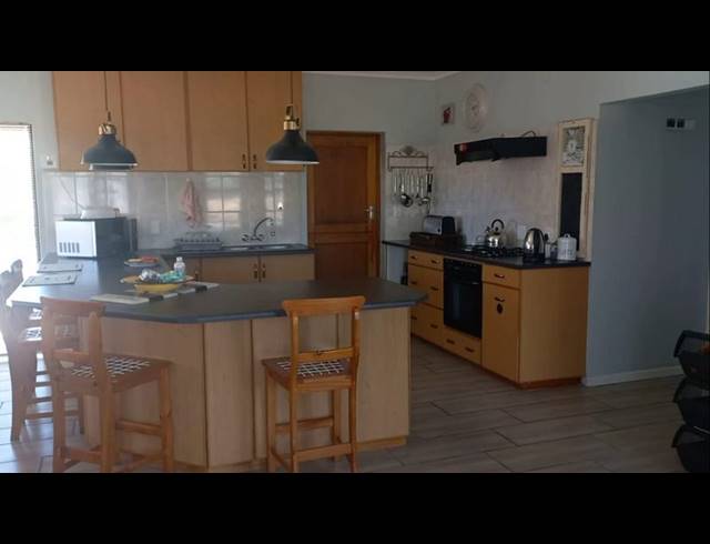 2 BEDROOM HOUSE FOR SALE IN STILBAAI-WES